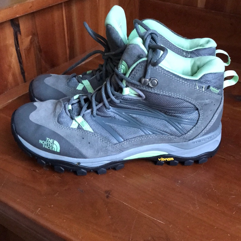 Ankles Boots 🥾 - Picture 2 of 7
